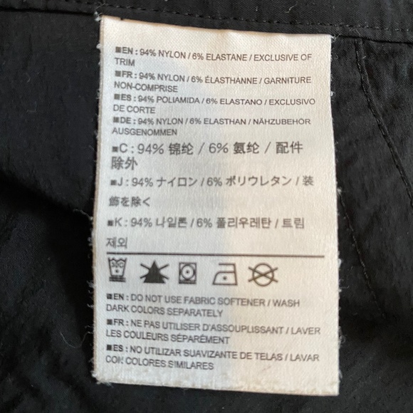 Arc'teryx Woman's Short Black Size 10 - Picture 5 of 9